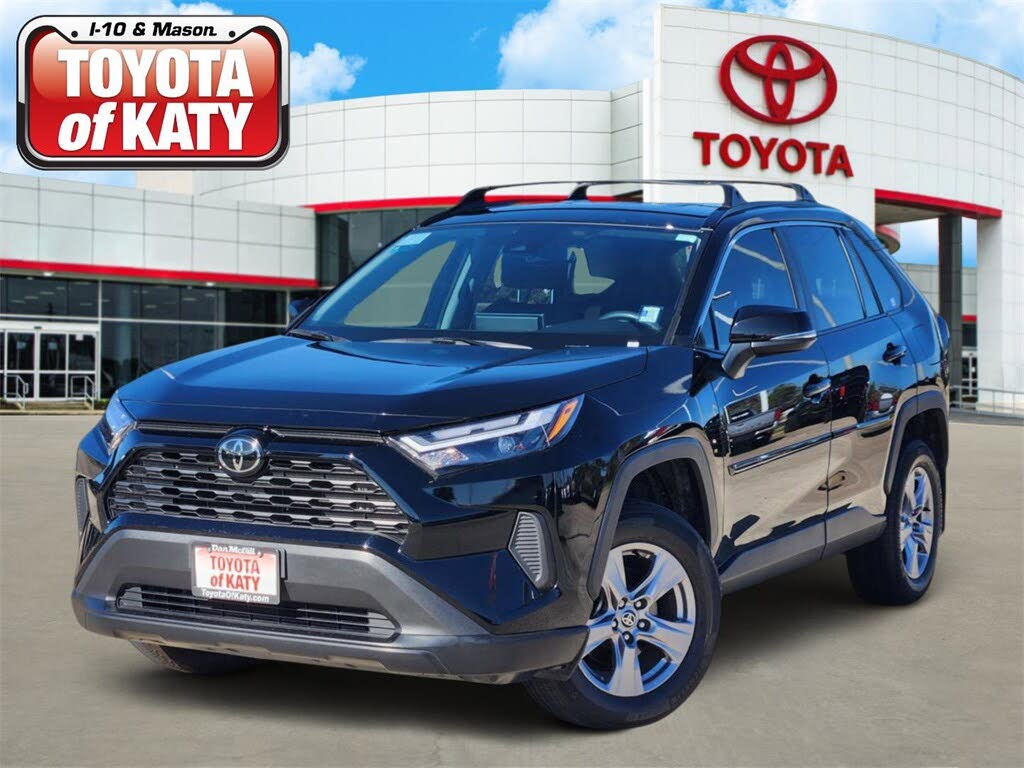 2025 Toyota RAV4 XLE FWD