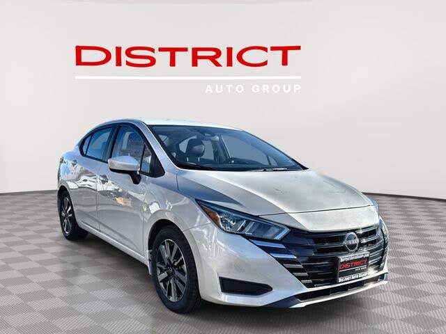 2024 Nissan Versa SV FWD
