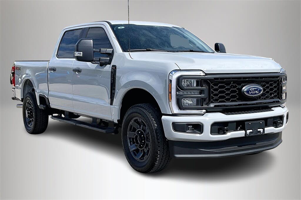 2026 Ford F-250 Super Duty XL Crew Cab 4WD