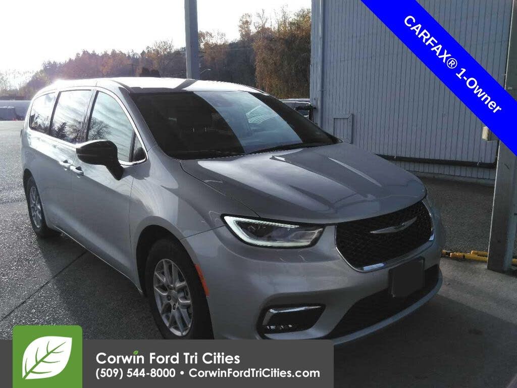 2024 Chrysler Pacifica Touring L FWD