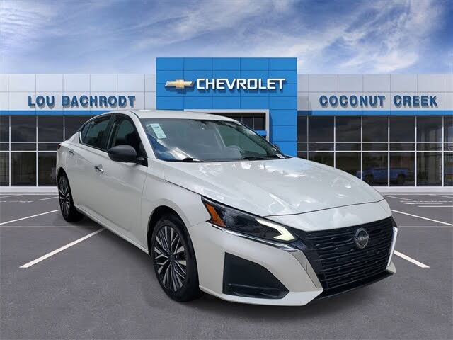 2024 Nissan Altima 2.5 SV FWD