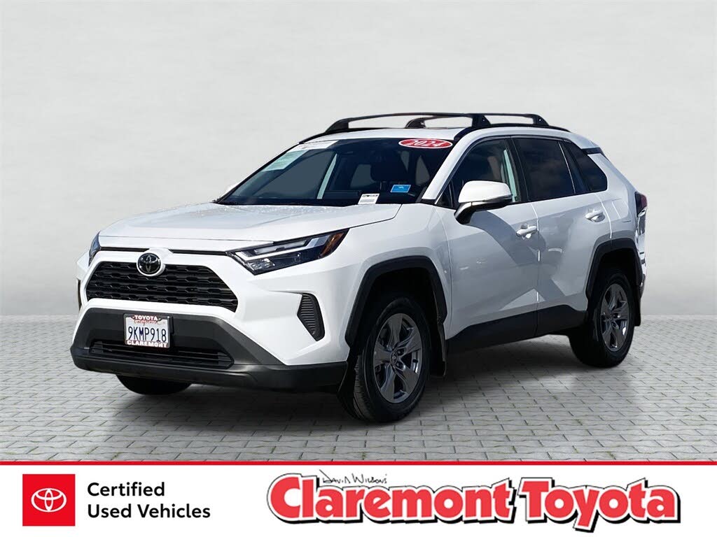 2024 Toyota RAV4 XLE FWD