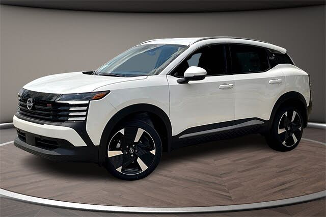 2025 Nissan Kicks SR FWD