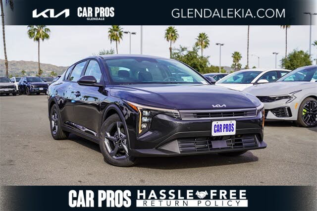 2026 Kia K4 LXS FWD
