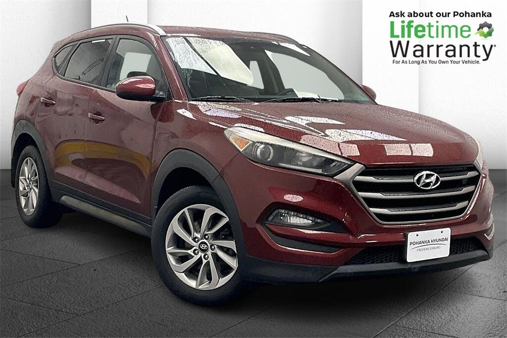 2016 Hyundai Tucson 2.0L SE AWD with Beige Seats