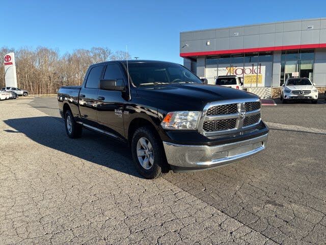 2019 RAM 1500 Classic SLT Crew Cab RWD