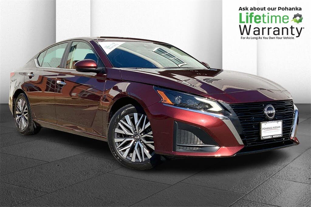 2023 Nissan Altima 2.5 SV FWD