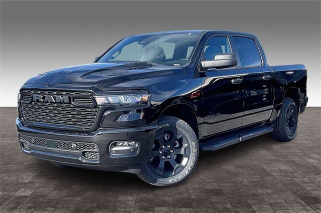 2026 RAM 1500 Express Crew Cab 4WD