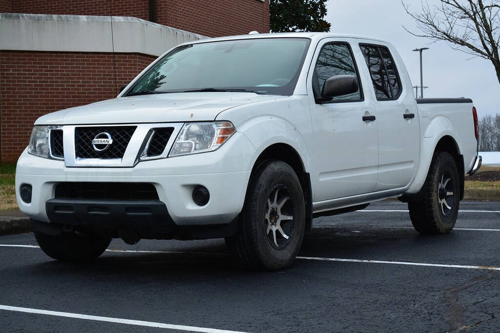 2018 Nissan Frontier SV V6 Crew Cab 4WD