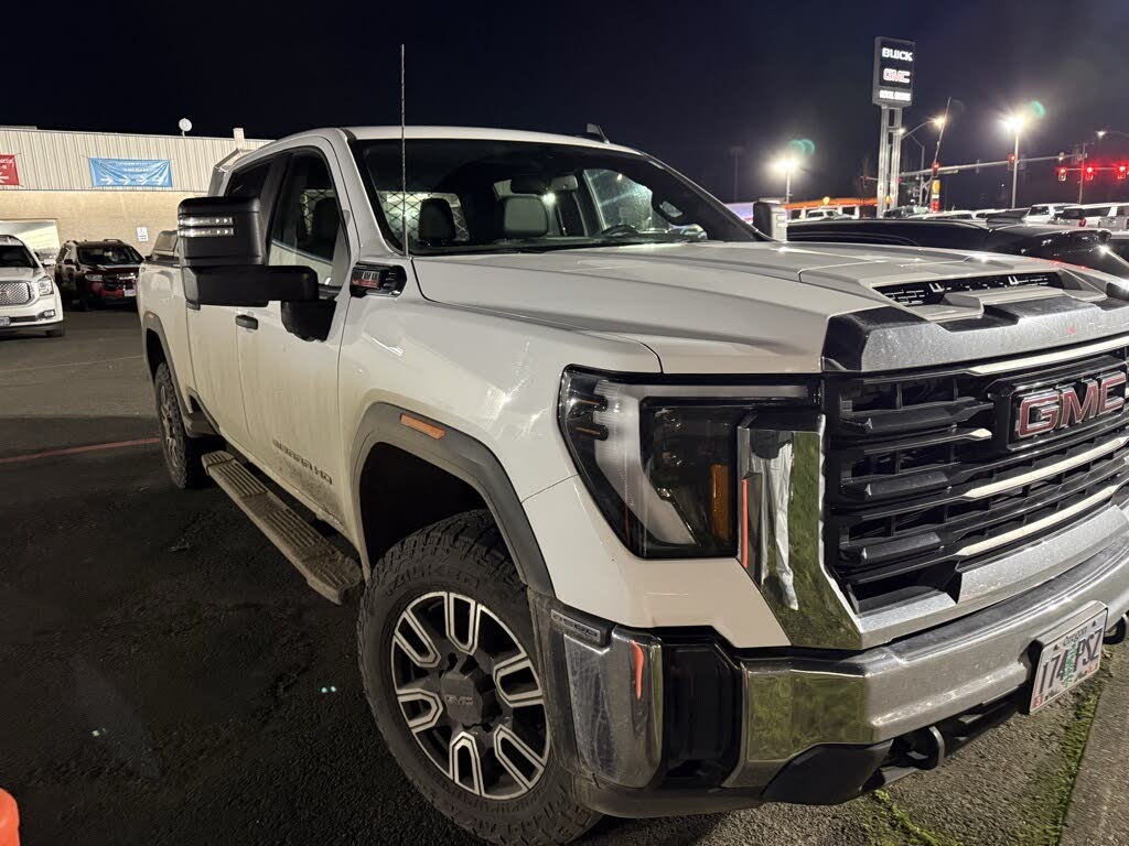 2024 GMC Sierra 2500HD Pro Crew Cab 4WD