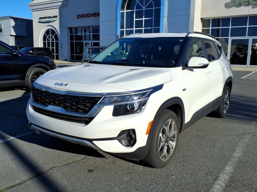 2022 Kia Seltos EX AWD