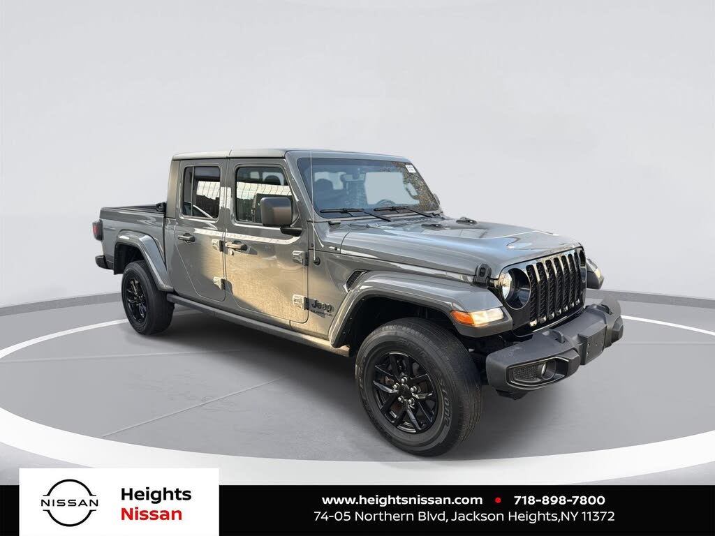 2022 Jeep Gladiator Altitude Crew Cab 4WD