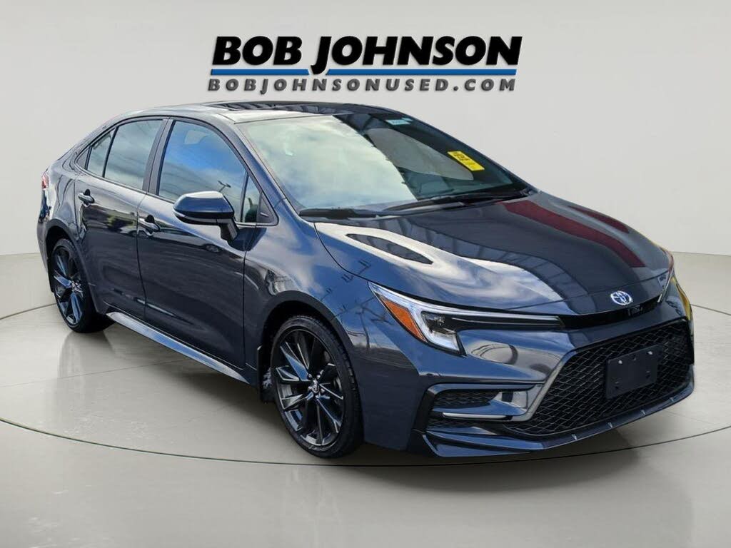 2025 Toyota Corolla SE FWD