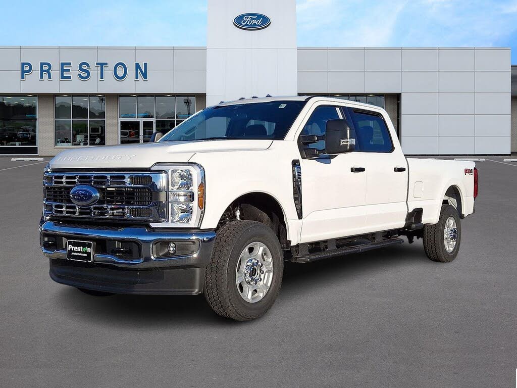 2026 Ford F-250 Super Duty XLT Crew Cab 4WD