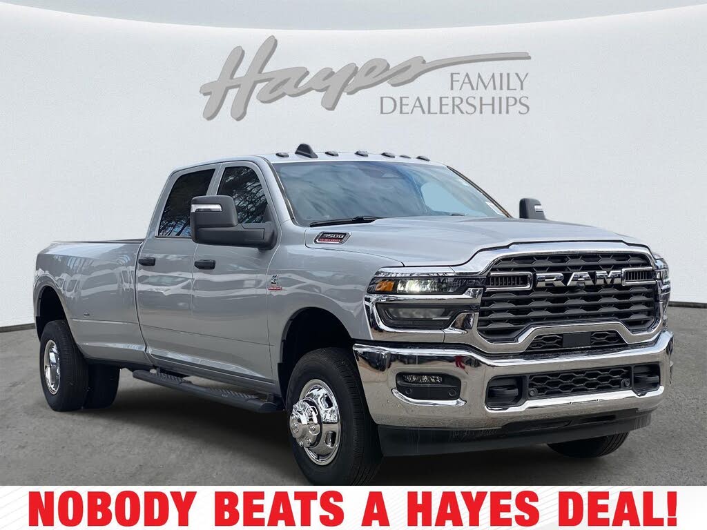 2026 RAM 3500 Tradesman Crew Cab LB DRW 4WD