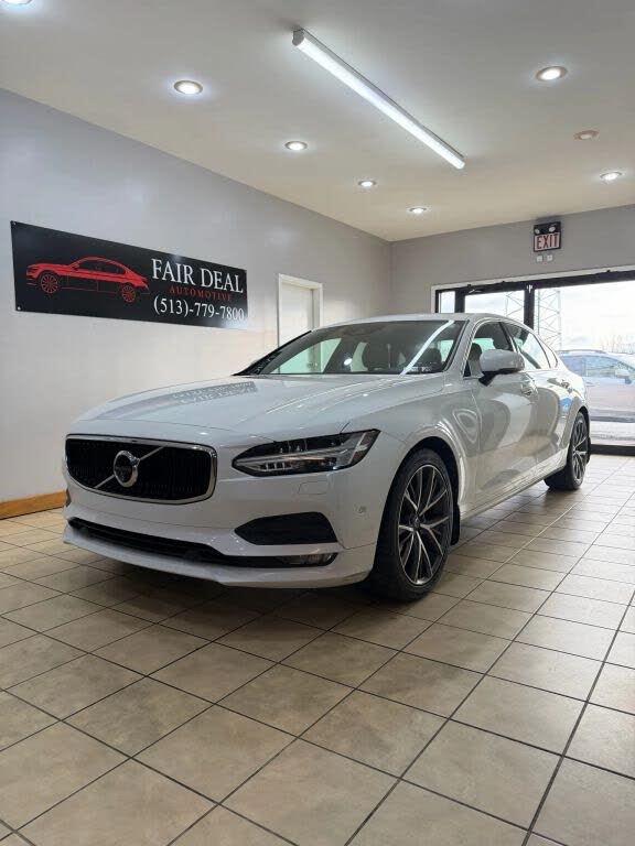 2018 Volvo S90 T5 Momentum AWD