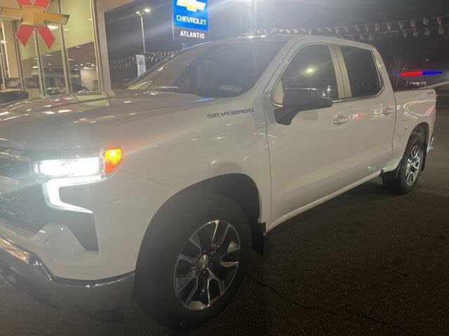 2022 Chevrolet Silverado 1500 LT Crew Cab 4WD