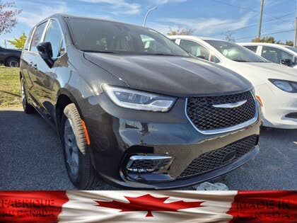 Chrysler Pacifica Select AWD 2026