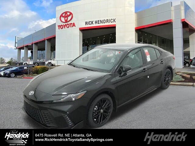 2026 Toyota Camry SE FWD