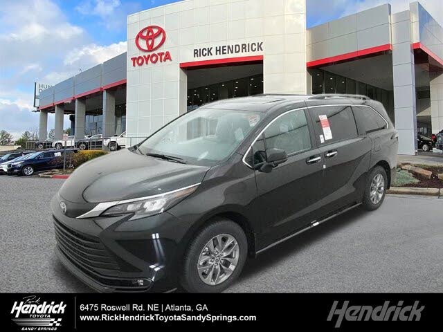 2026 Toyota Sienna XLE 7-Passenger FWD