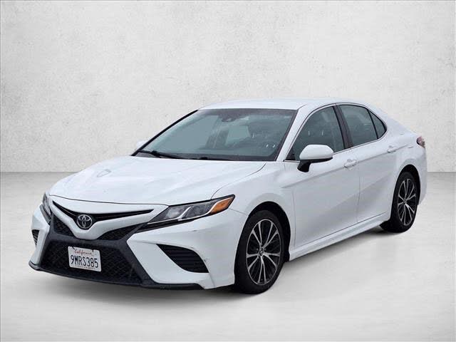 2018 Toyota Camry SE