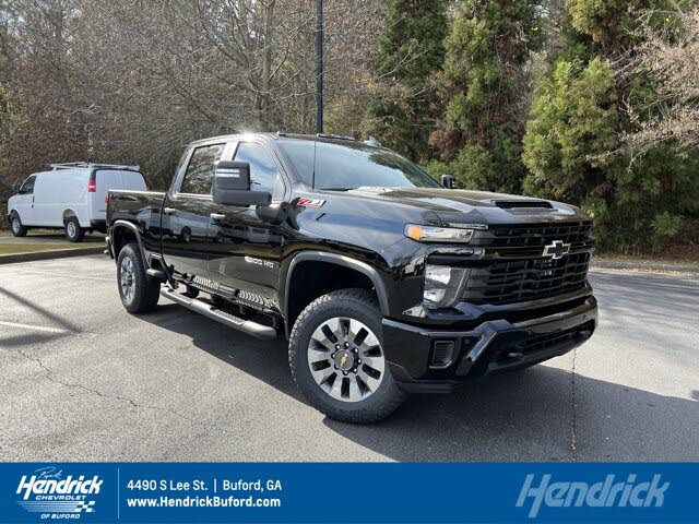 2026 Chevrolet Silverado 2500HD Custom Crew Cab 4WD