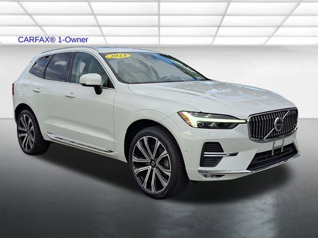 2023 Volvo XC60 B5 Ultimate Bright Theme AWD