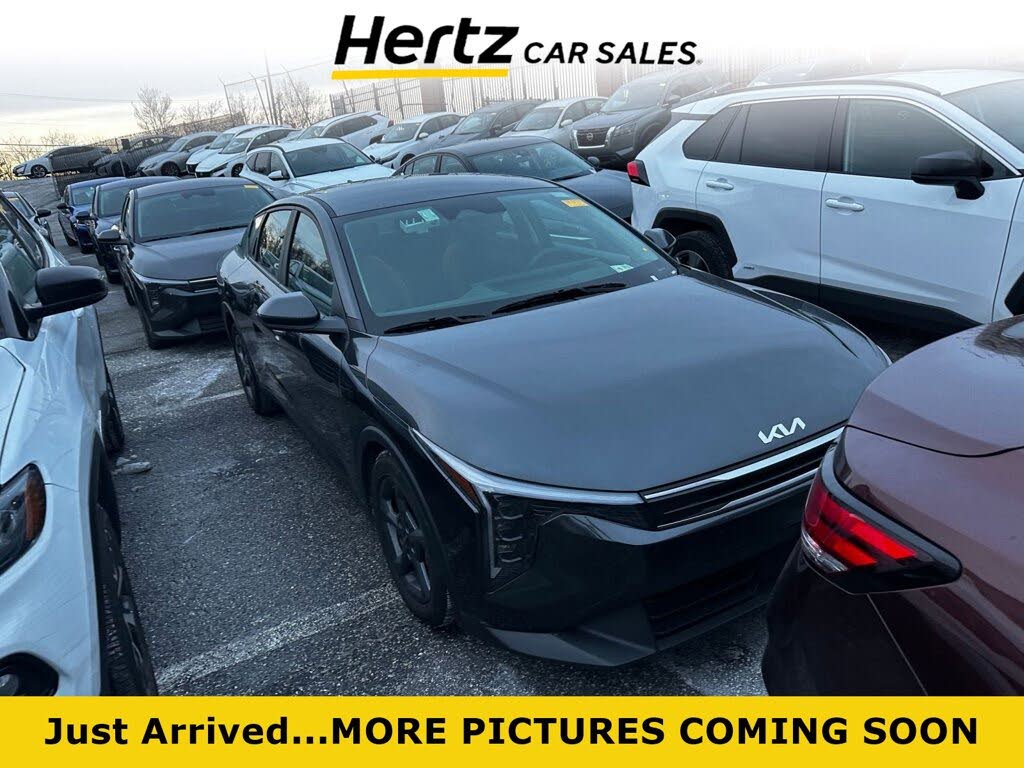 2025 Kia K4 LXS FWD