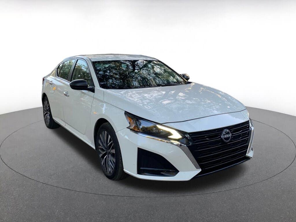 2025 Nissan Altima 2.5 SV FWD