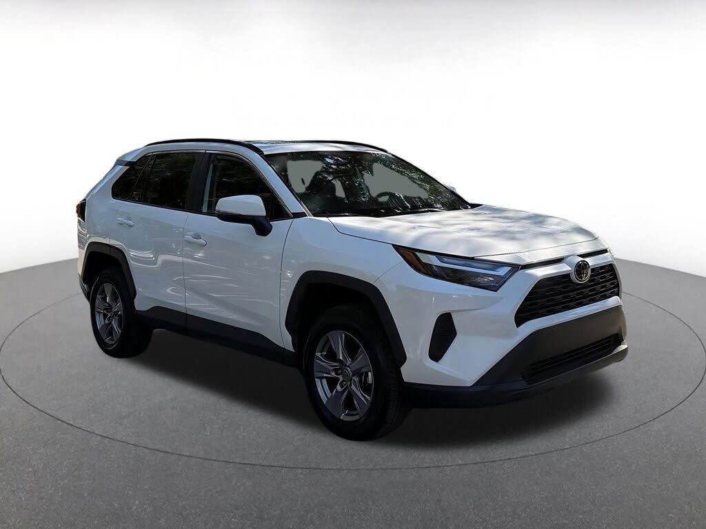 2025 Toyota RAV4 XLE AWD