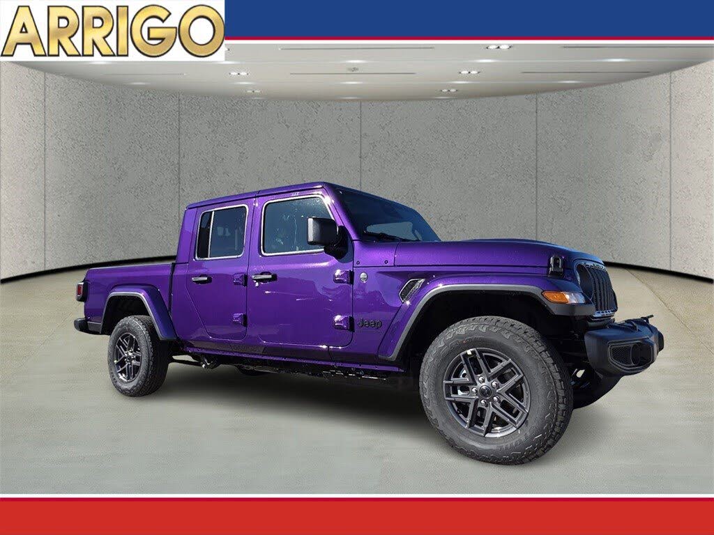 2026 Jeep Gladiator Sport S Crew Cab 4WD