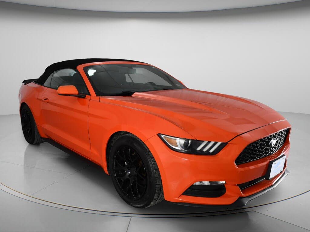 2016 Ford Mustang V6 Convertible RWD
