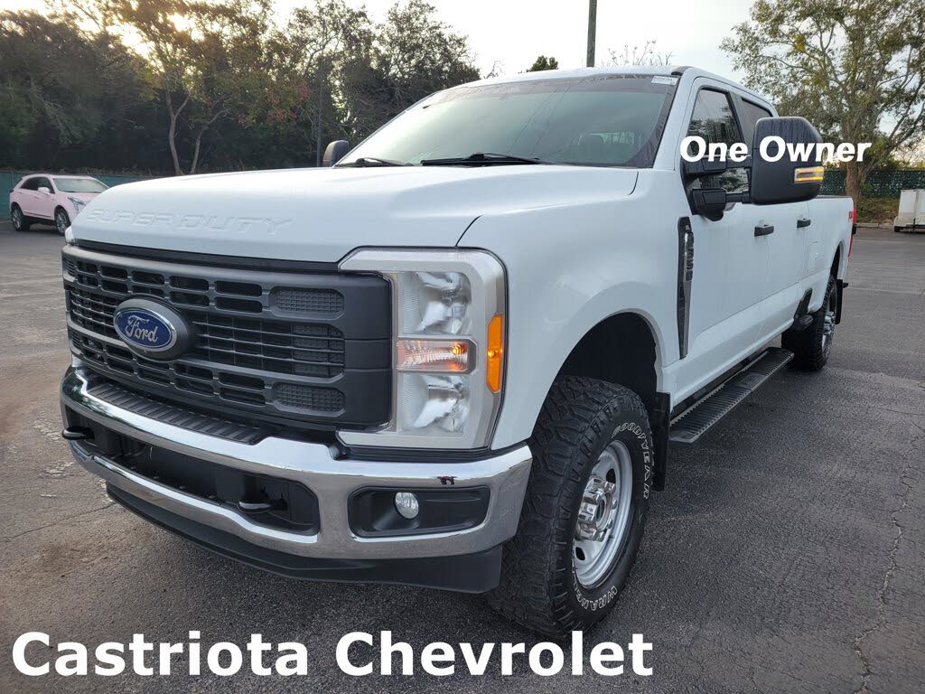 2023 Ford F-350 Super Duty XL Crew Cab 4WD