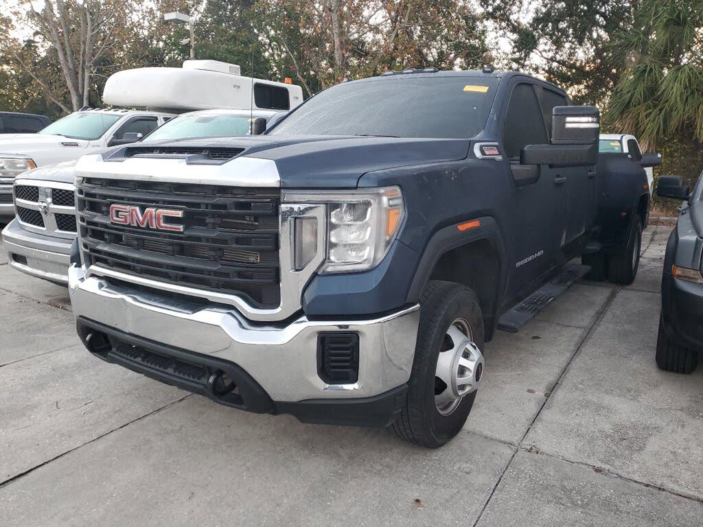 2023 GMC Sierra 3500HD Pro Crew Cab 4WD