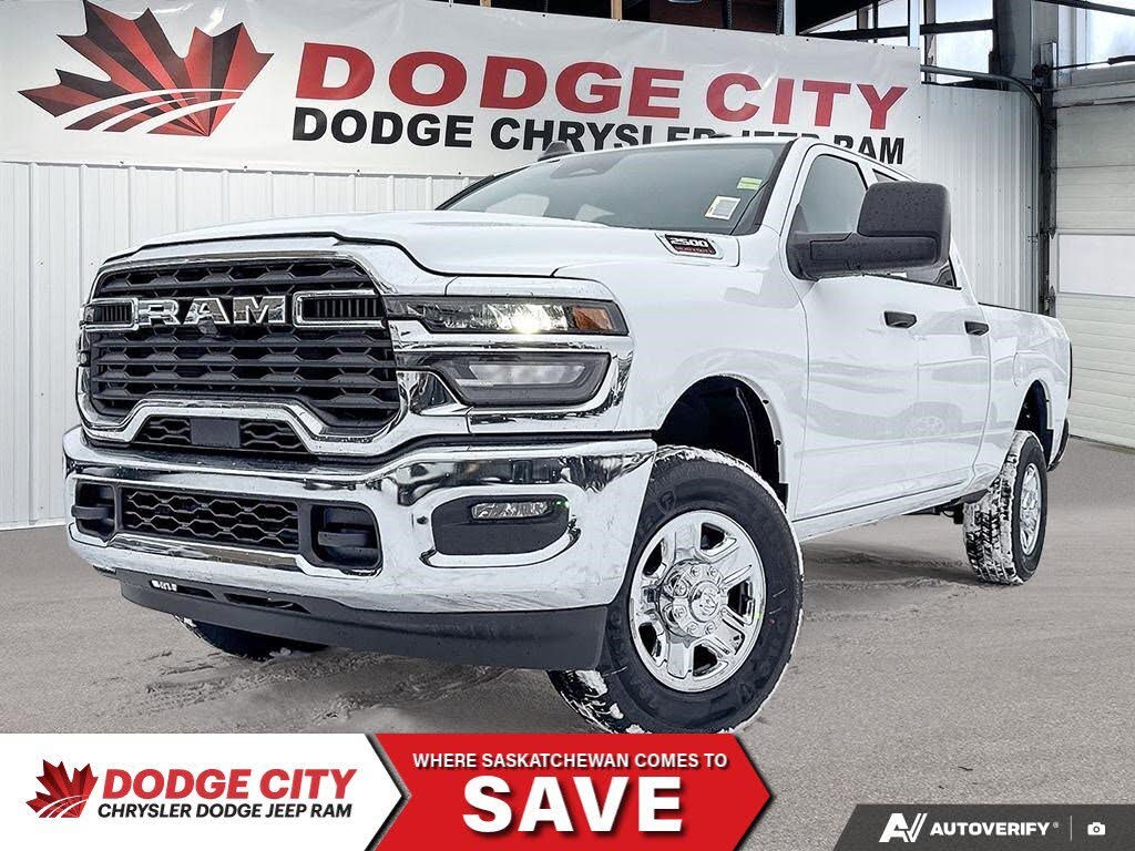 RAM 2500 Tradesman Crew Cab 4WD 2026