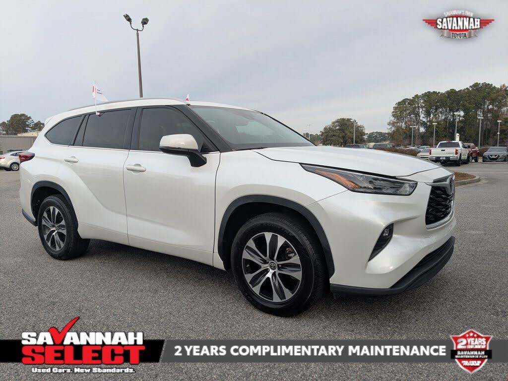 2022 Toyota Highlander XLE FWD