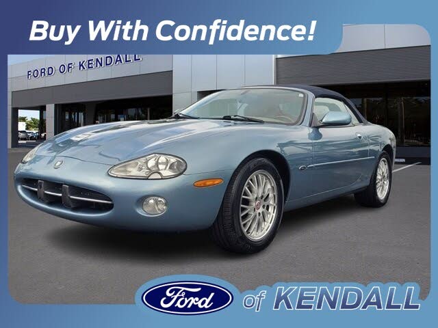 2002 Jaguar XK-Series XK8 Convertible RWD