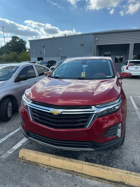 2022 Chevrolet Equinox LT FWD with 1LT