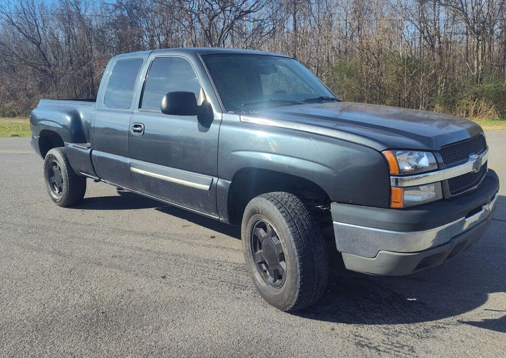 2004 Chevrolet Silverado 1500 LS Extended Cab RWD