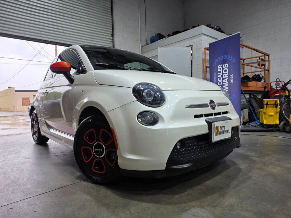 2016 FIAT 500e FWD