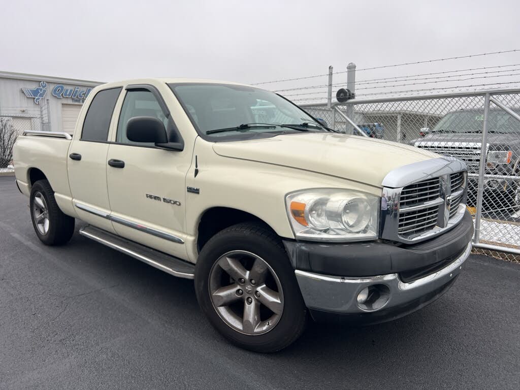 2007 Dodge RAM 1500 SLT Quad Cab RWD