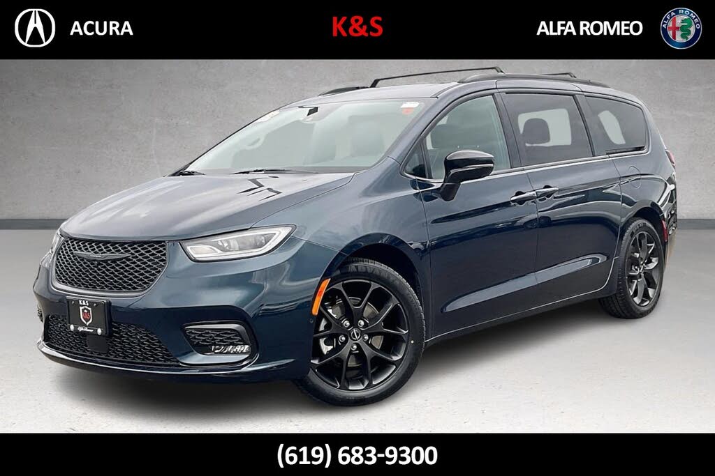 2023 Chrysler Pacifica Limited FWD