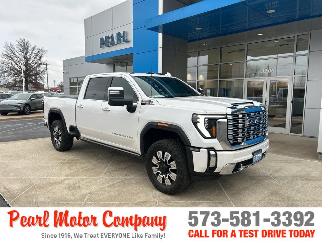 2024 GMC Sierra 2500HD Denali Crew Cab 4WD