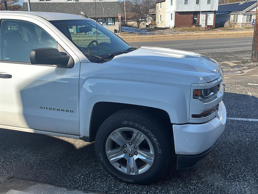 2018 Chevrolet Silverado 1500 Custom Double Cab 4WD