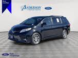 Toyota Sienna XLE 7-Passenger FWD with Auto-Access Seat