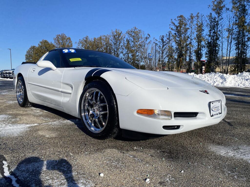 1999 Chevrolet Corvette Hatchback RWD
