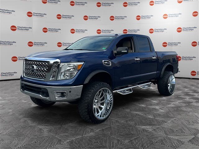 2017 Nissan Titan SV Crew Cab 4WD