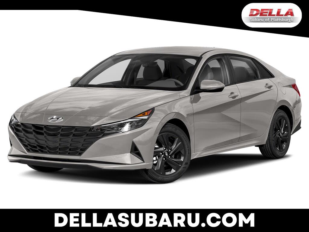 2022 Hyundai Elantra SEL FWD