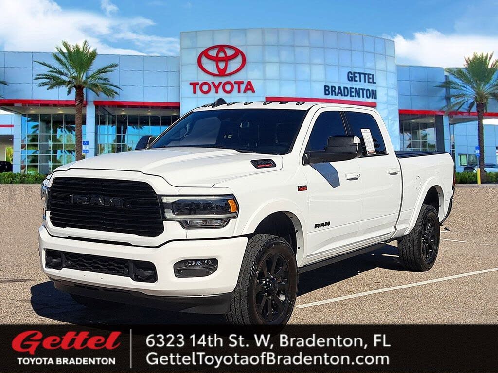 2022 RAM 3500 Laramie Crew Cab 4WD