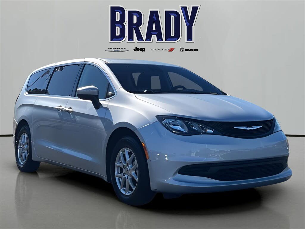 2023 Chrysler Voyager LX FWD